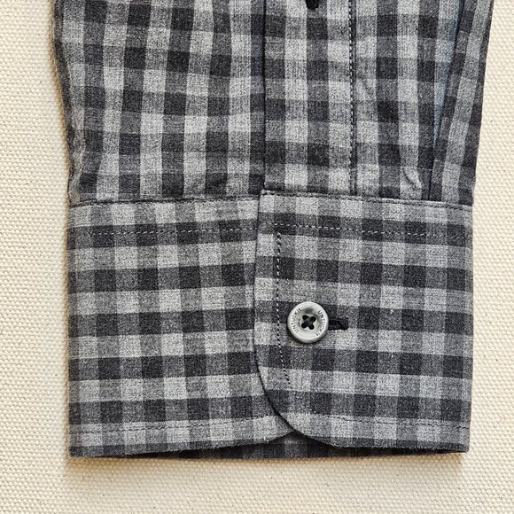 UNTUCKit Button Down XL - Picture 5 of 6